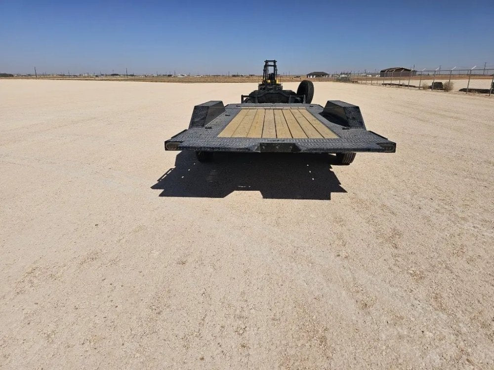 22' Horizon HET Bumper Pull Equipment Tilt Trailer Drive Over Fenders - (2) 10K Axles 16820